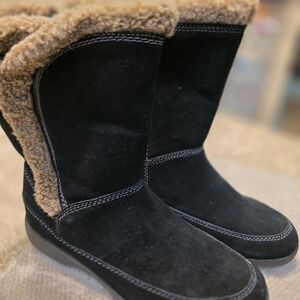 Women's Black Suede Boots with Tan Fur Trim..NWT by Easy Spirit